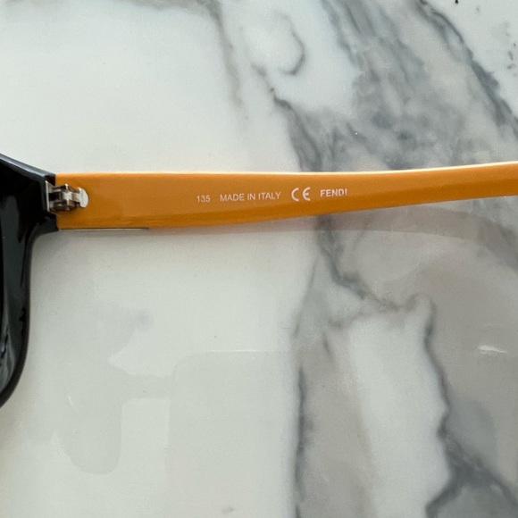 Fendi Sumglasses ✨✨ - Picture 9 of 10